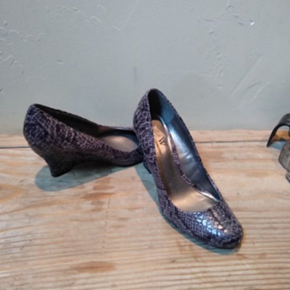 Snakeskin look High Heel Wedges - Picture 3 of 3